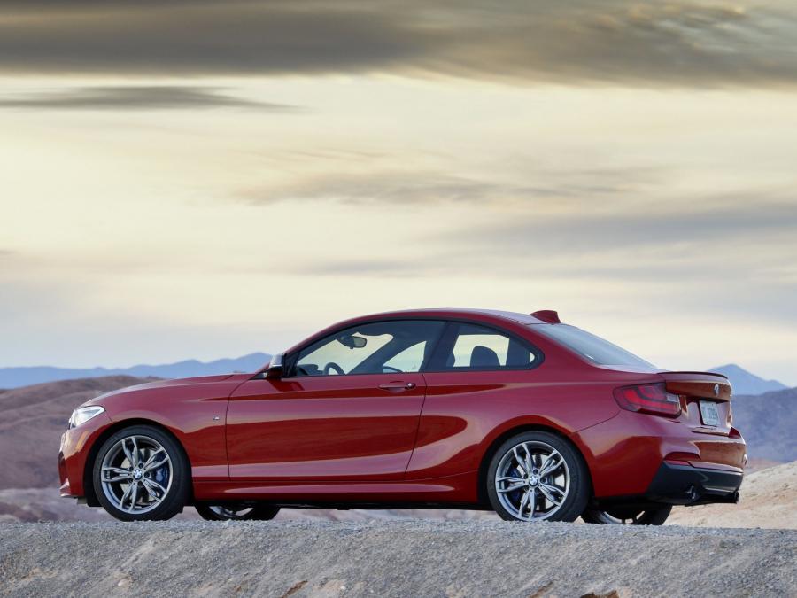  BMW M235i Coupe 2014 года  (US) (фото 23 из 30)